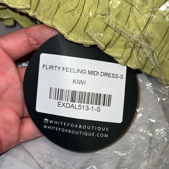 Flirty Feeling Midi Dress- Kiwi Green - Picture 2 of 2